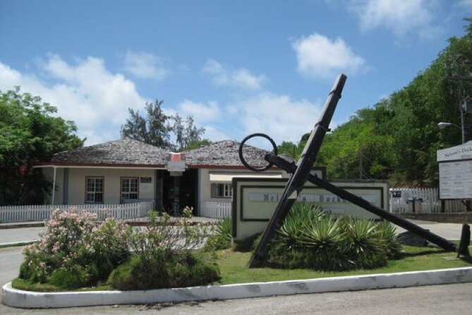 Antigua Round Island Tour - Vehicle size, air conditioning, and group comfort
