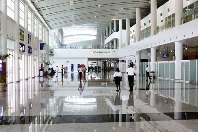 Antigua Roundtrip Airport Transfer - The shared minivan ride to your hotel