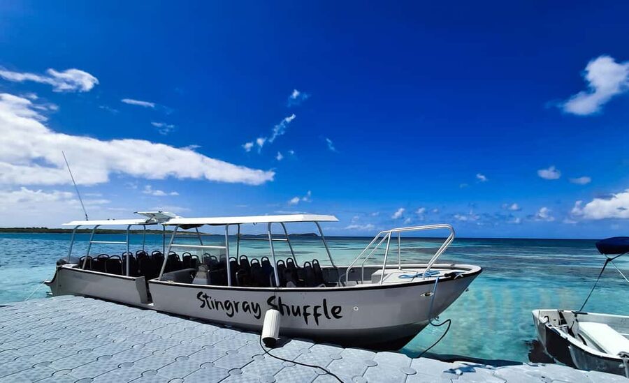 Antigua: Stingray City Experience with Round-Trip Transfer - The photo stop and return to Antigua