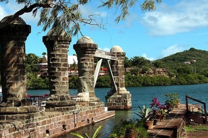 Antigua VIP Tours - Private Platinum Tour - Lunch is part of the cultural experience, not a luxury meal