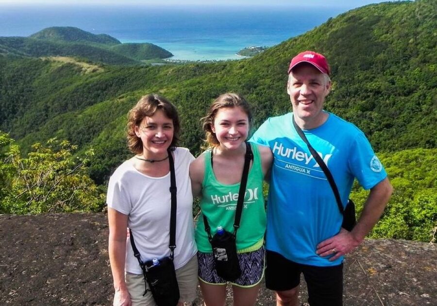 Hiking Combo Tours - Stingray City after Fort George or Carpenter’s Rock