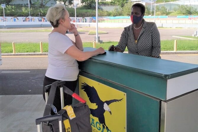 Round-Trip Transfer between Antigua Airport and Antigua Hotels - Flight tracking takes pressure off delayed arrivals