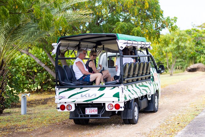 SoCoHo Jeep Safari - Historical Sites - Lunch - Beach - Road House Restaurant turns lunch into part of the tour