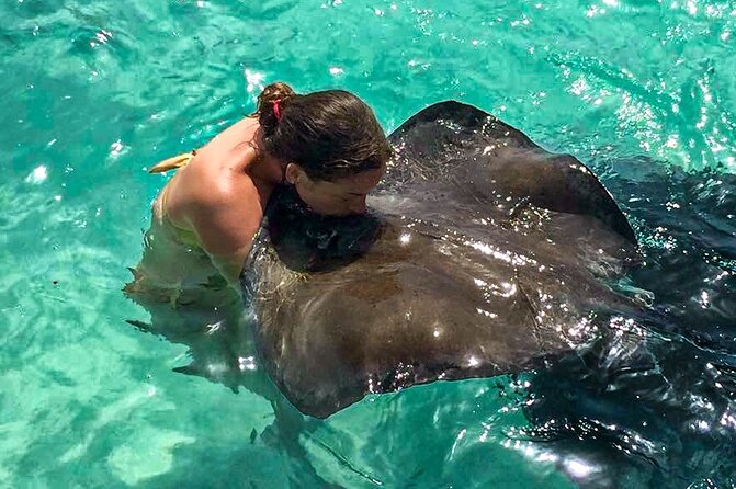 Stingray City experience, Devils Bridge and Long Bay Beach - What the Stingray Stop Feels Like in Practice