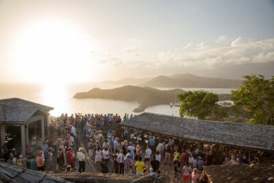 Sunset party at Shirley Heights – SHARE round trip