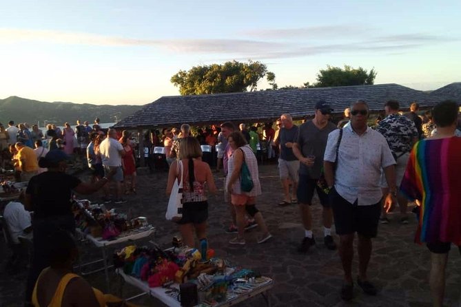 Taxi to Shirley heights lookout Sunday social package - Air-conditioned transport and group size